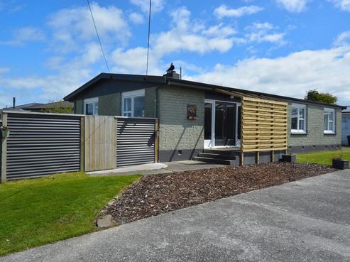 72 Edinburgh Crescent, Waikiwi