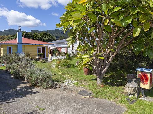 3 Clarkes Crescent, Paekakariki