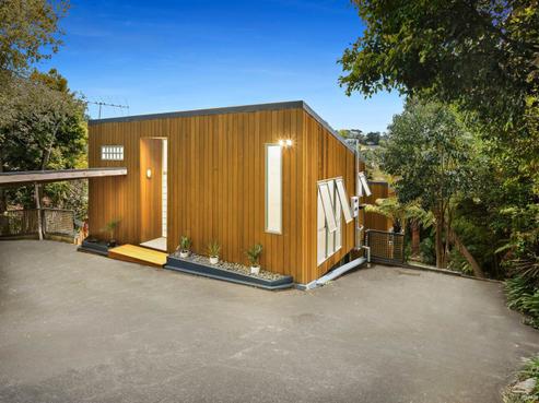2/135 Stredwick Drive, Torbay