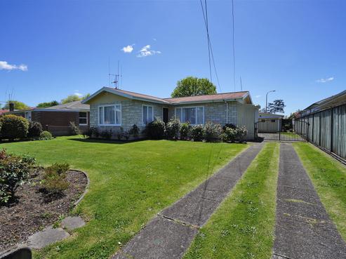 6 Greensboro Street, Hamilton East