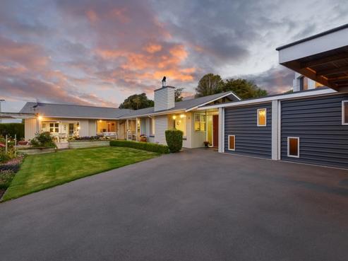 227 Mount Pleasant Road, Mount Pleasant