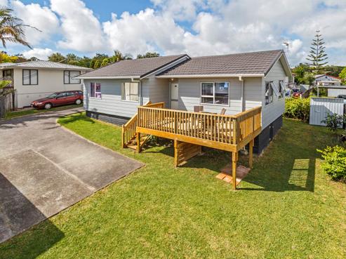 1/24 Caribbean Drive, Unsworth Heights