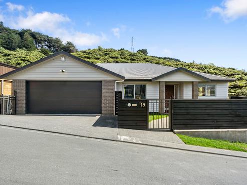 19 Tara Place, Belmont