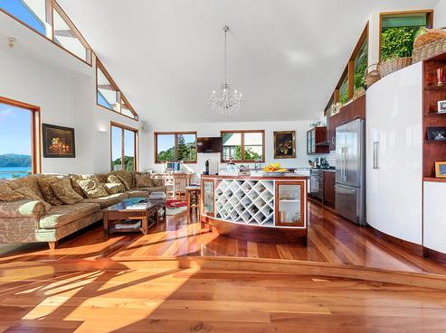423 Karaka Bay Road, Karaka Bays
