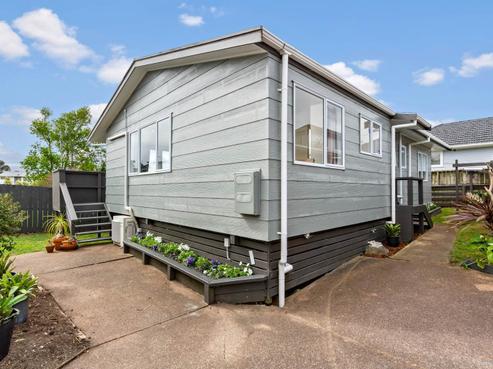 12A Brookfield Road, Te Atatu Peninsula