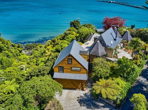 8 Westhill Road, Point Howard