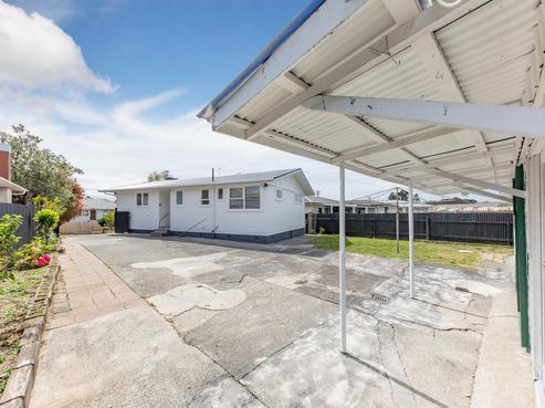 44 Tyrone Street, Otara