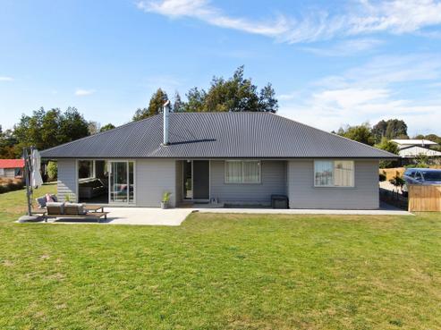 4 Whitehaven Street, Weston
