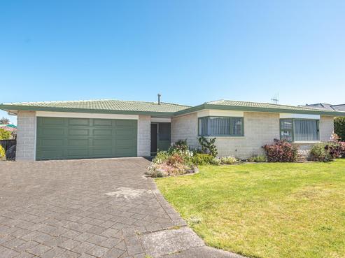 7 Bullock Drive, Springvale