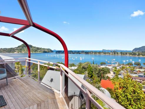 19 Pine Grove, Tairua