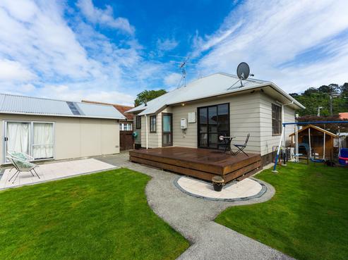56 Compton Crescent, Taita