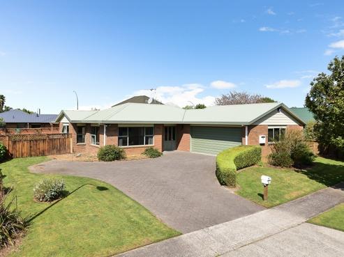 8 Greenough Place, Rototuna