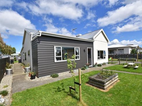 55 Jenkin Street, Strathern