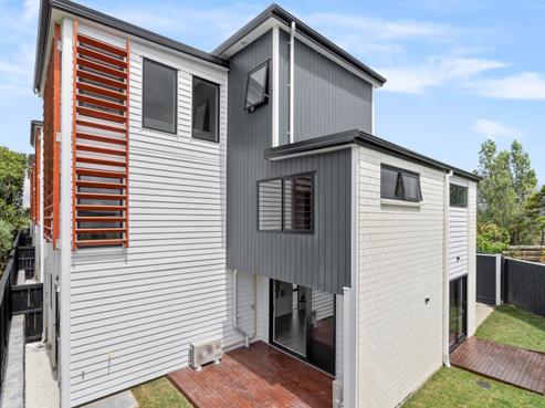 3D Springbank Lane, Te Atatu Peninsula