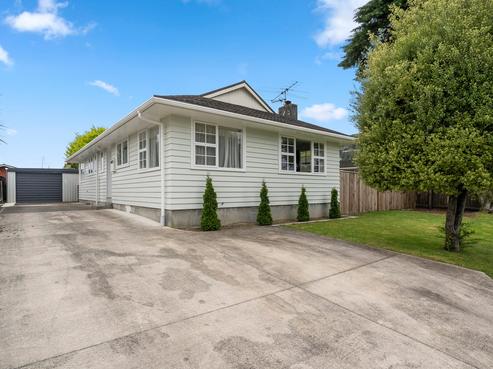 107 California Drive, Totara Park