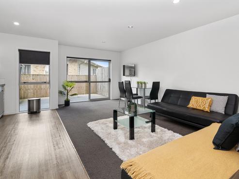 13/100 Knighton Road, Hillcrest