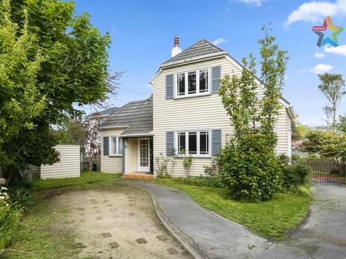 87 Kings Crescent, Central Hutt
