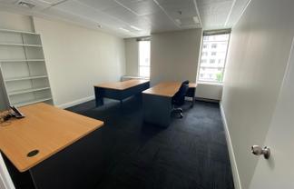 Popular Office on High St