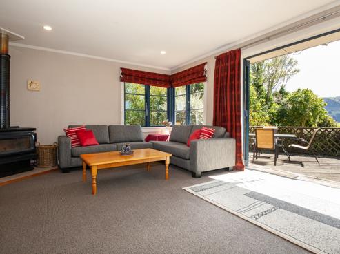 5 Barling Street, Macandrew Bay