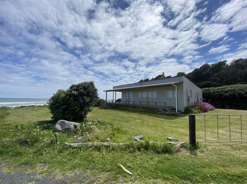 4 Beach Road, Mokau