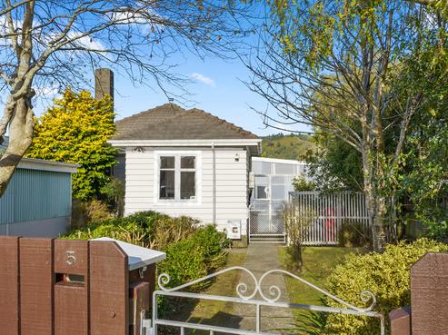 5 Mcgowan Road, Wainuiomata