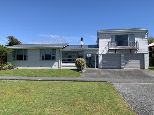 19 Park Street, Hokitika