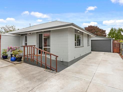 2/12 Kawau Crescent, Bromley