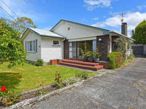 27 Akatarawa Road, Brown Owl