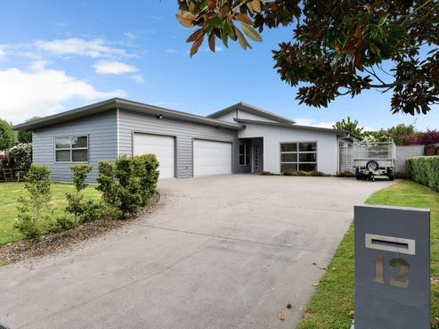 12 Norfolk Drive, Cambridge
