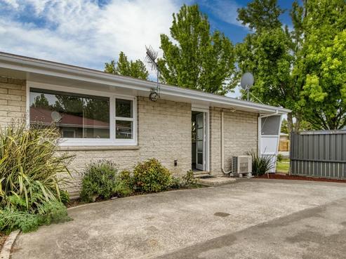 1/813 Clive Street, Akina