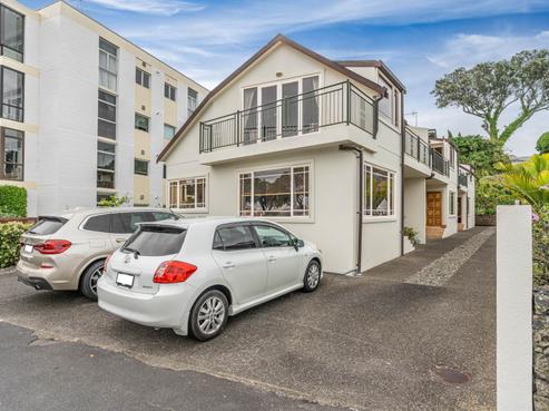 19 King Edward Parade, Devonport