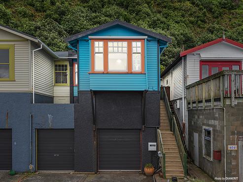 406 Queens Drive, Lyall Bay