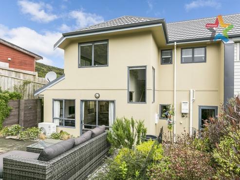 57 Woodhouse Avenue, Karori