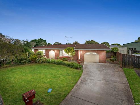 2 Lionel Sharp Place, Pukekohe