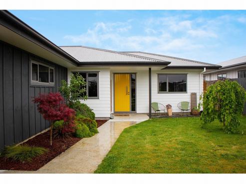 14 Wescombe Grove, Feilding