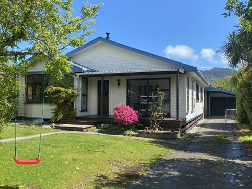 9 Sutherland Street, Dunollie