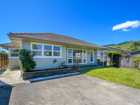6 Palm Avenue, Stoke