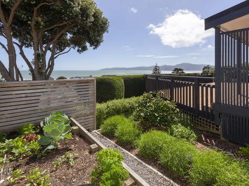 5 Kohutuhutu Road, Raumati Beach