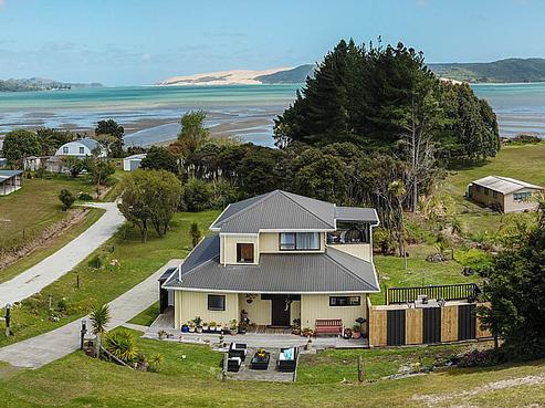 15 Koutu Point Road, Opononi