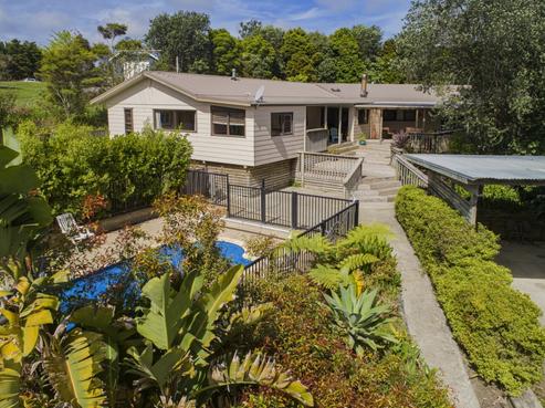 132 Cames Road, Mangawhai