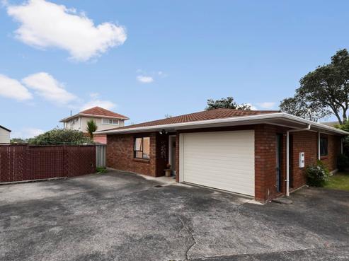 2/57 Cook Street, Howick