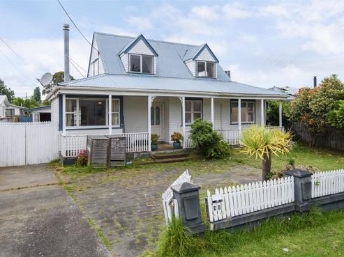 31 Cobham Crescent, Kelston