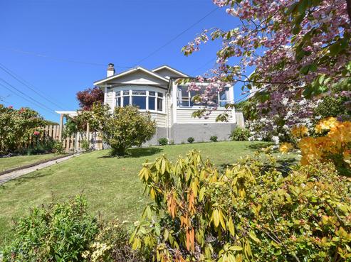 25 Crosby Street, Mornington