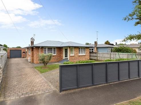 28 Tomin Road, Glenview