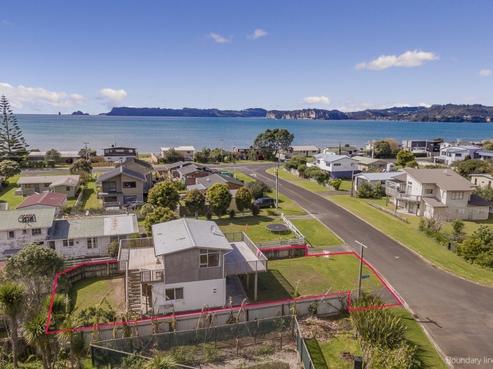13 Kawakawa Road, Whitianga