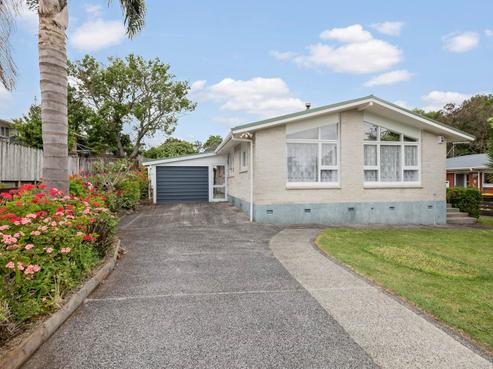 12 Childs Avenue, Pukekohe