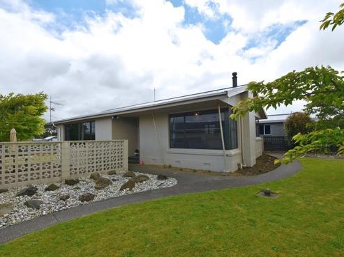 24 Orwell Crescent, Newfield