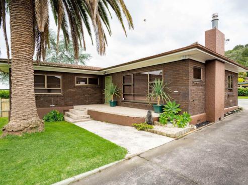 334 Western Hills Drive, Avenues