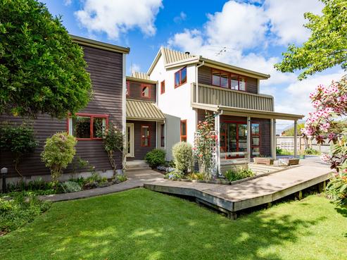 121B Johns Road, Northwood