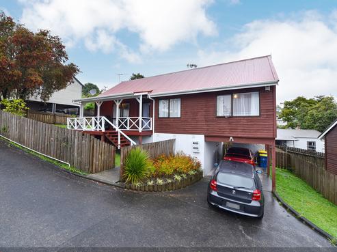 2/83 Kaurilands Road, Titirangi